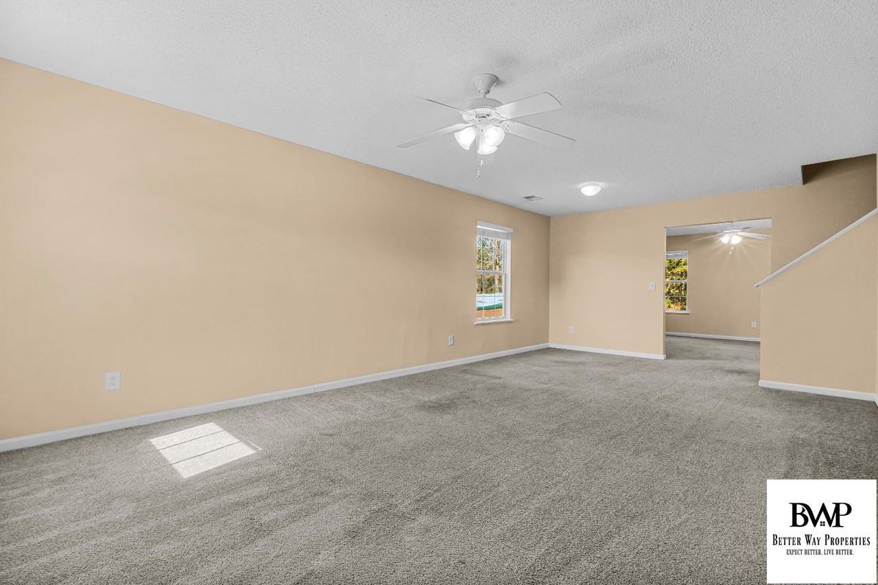 233 Rosebrook Drive - Photo 7 of 20