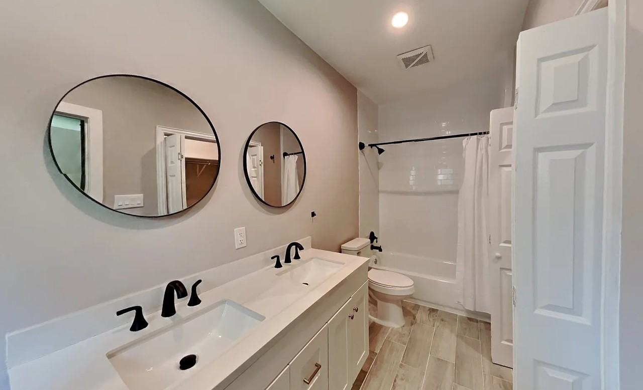 138 Hess Street #1 - Photo 6 of 15