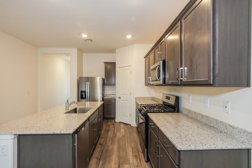 24567 W Alta Vista Rd - Photo 7 of 16