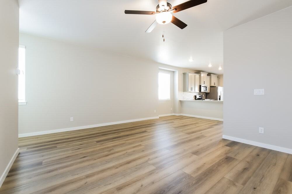 9468 Yampa St - Photo 5 of 16