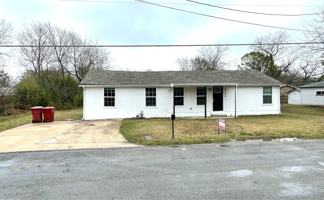 featured image of 1104 Evans Street #1