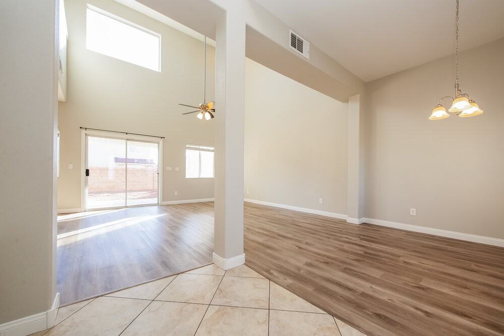 4034 Warren Rock St - Photo 4 of 17