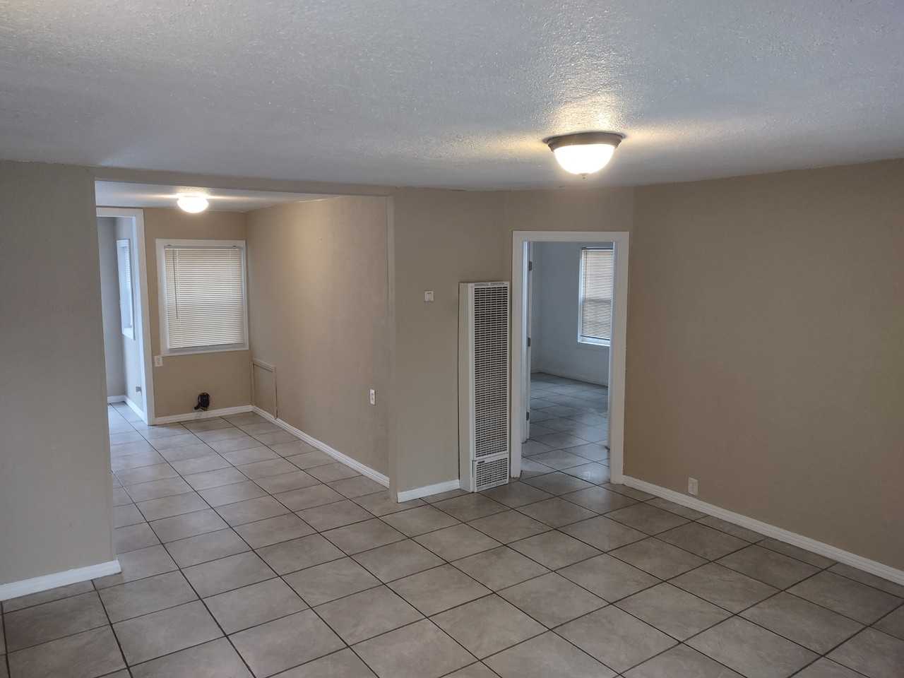 2925 Wall Avenue #NA - Photo 6 of 11