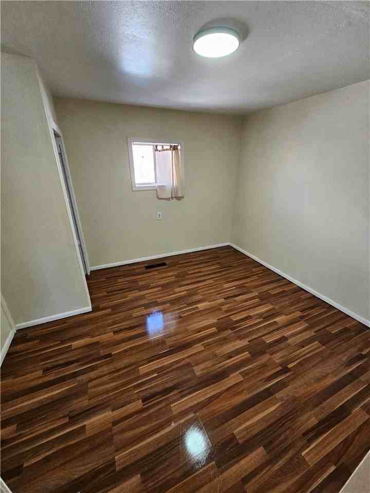 157 Roosevelt Street - Photo 7 of 10