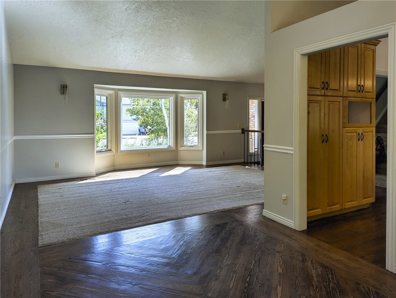 2087 East Sandy Circle - Photo 5 of 35