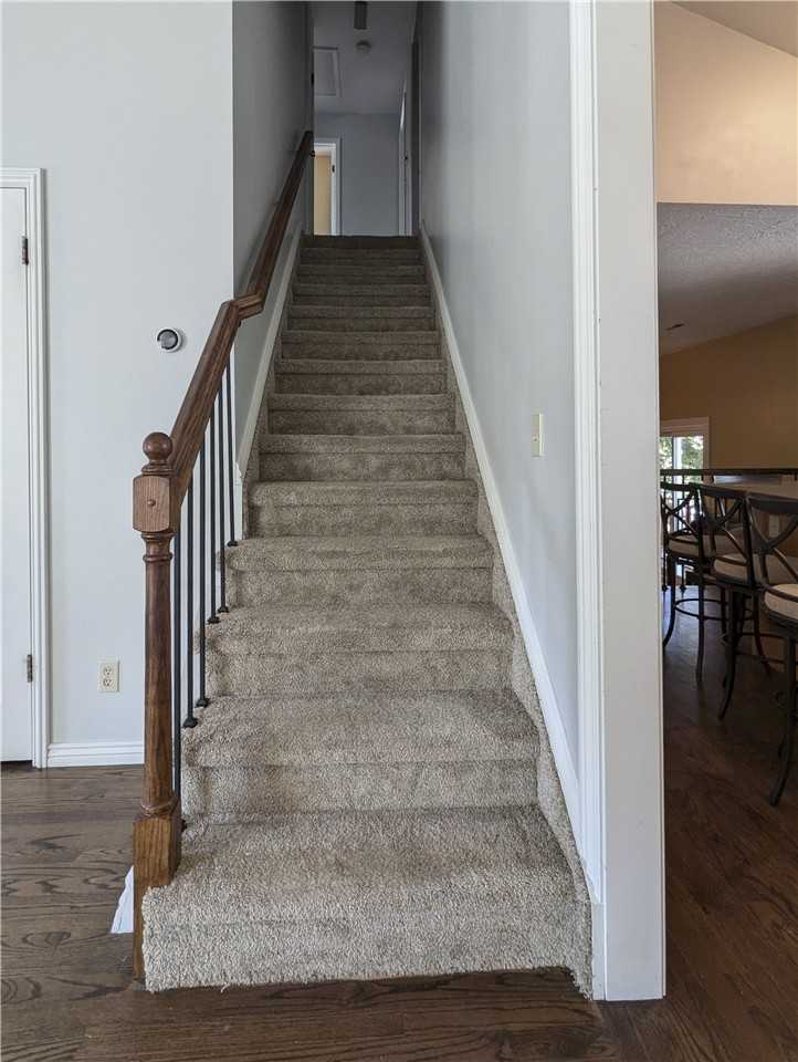 2087 East Sandy Circle - Photo 6 of 35