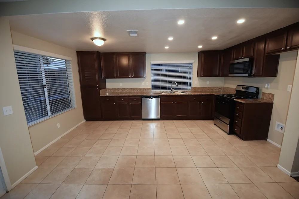 7056 Stratus Street - Photo 5 of 13