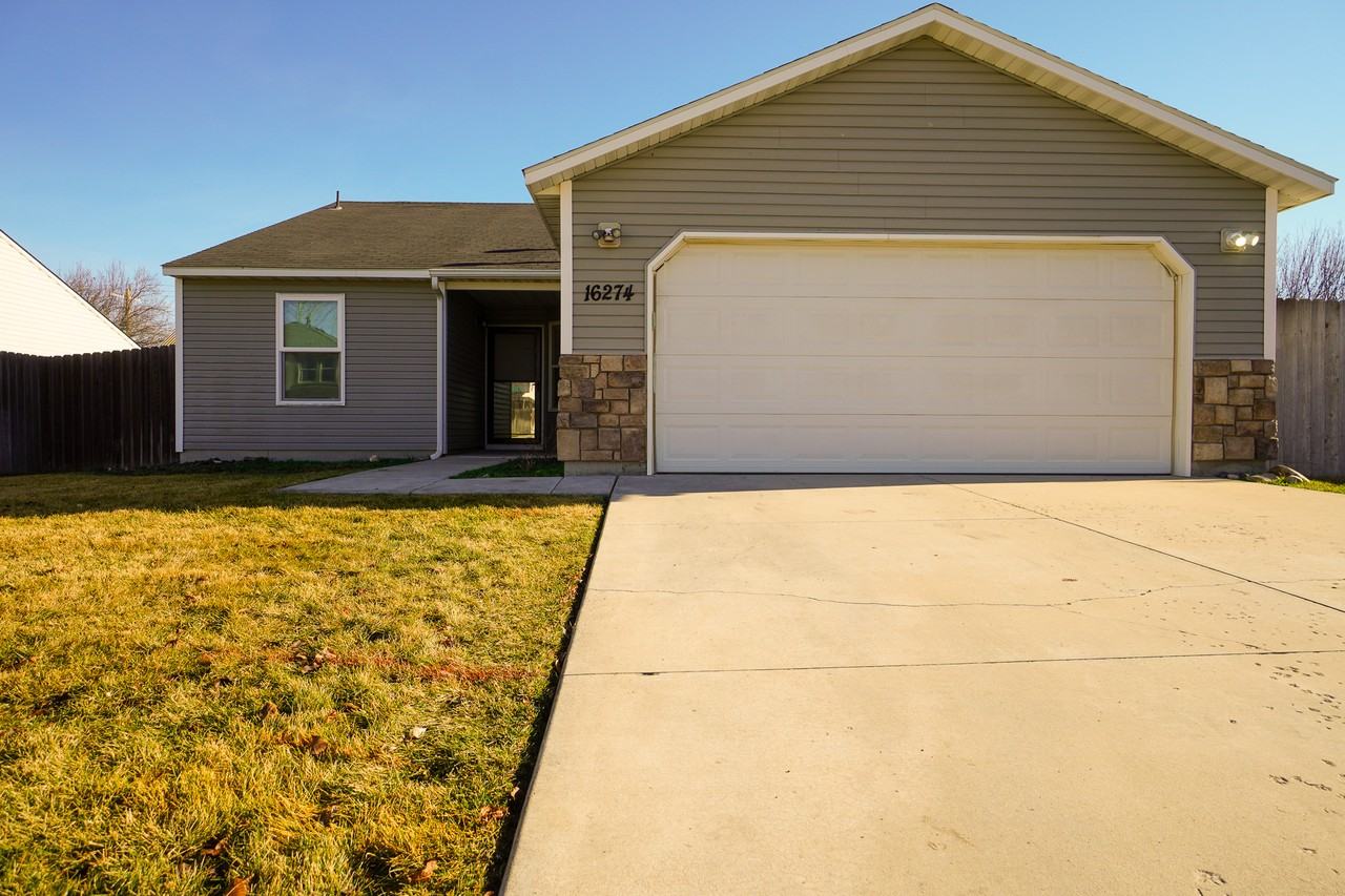 16274 Silver Creek Avenue #1 - Photo 3 of 27