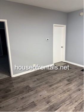 902 Farris Street #1 - Photo 5 of 13