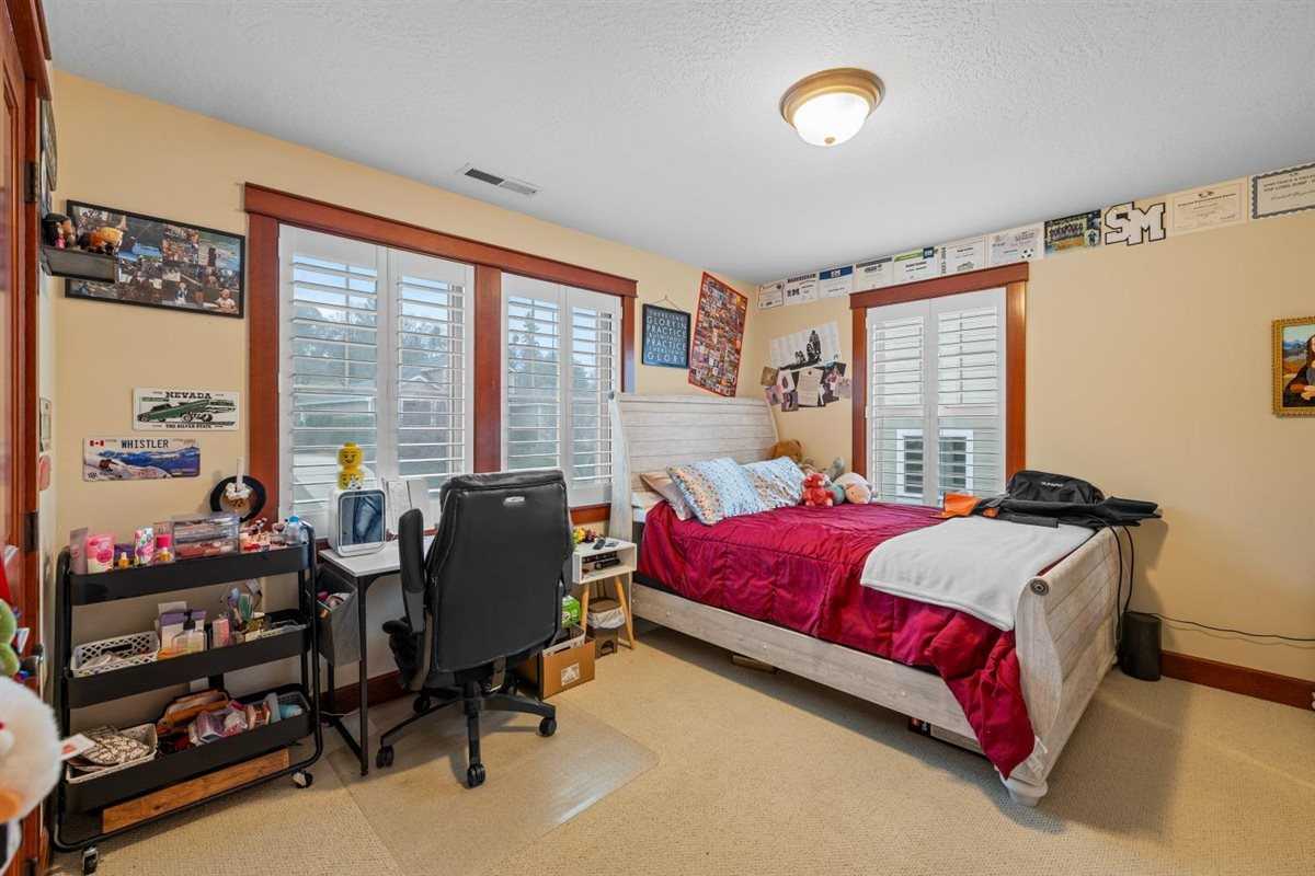 69 Greenmoor Drive #1 - Photo 7 of 39