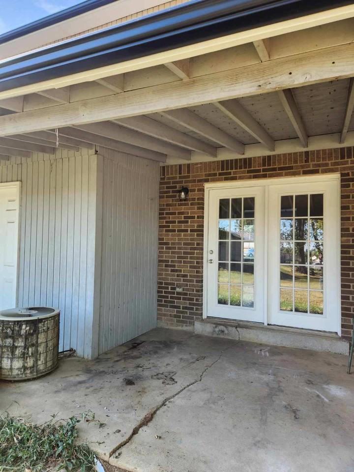 126 Cardinal Dr #4 - Photo 5 of 10