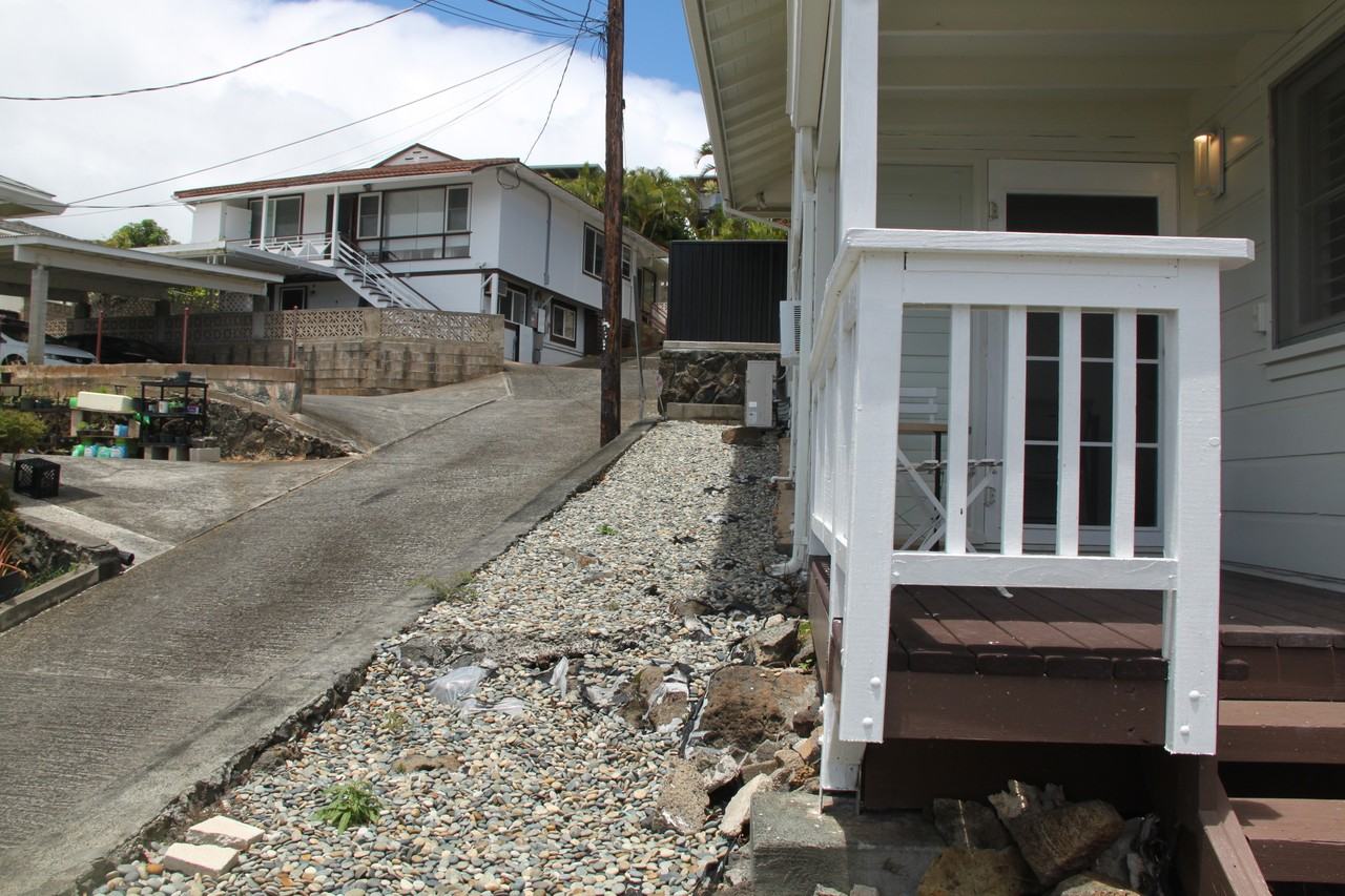 1638 Alencastre Street #1 - Photo 2 of 15