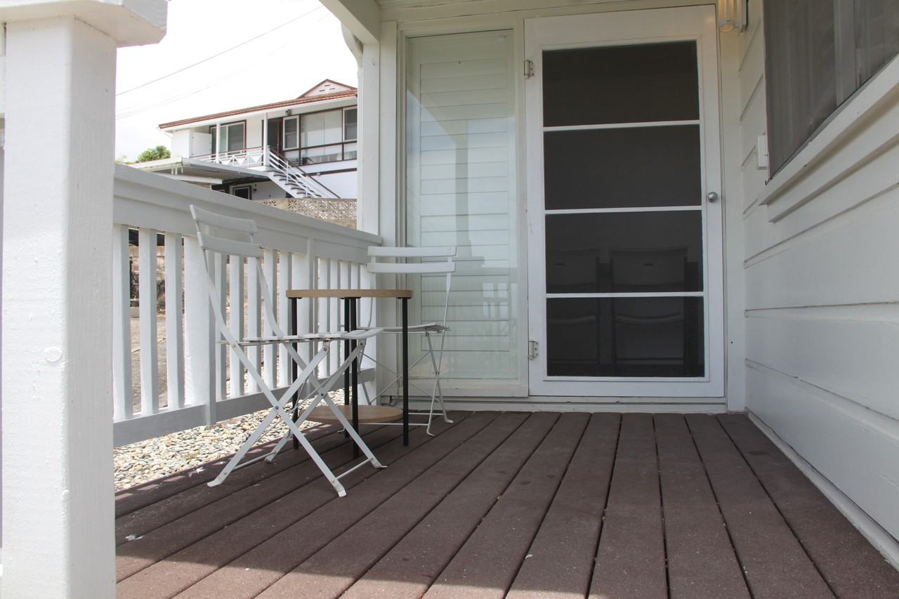 1638 Alencastre Street #1 - Photo 6 of 15