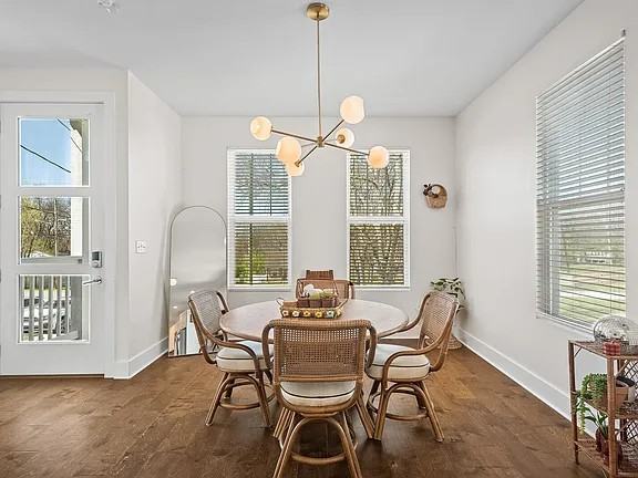 221 Hillcrest Drive #1 - Photo 5 of 36