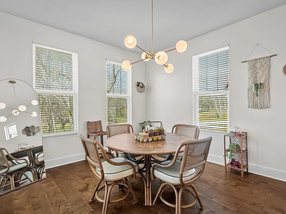 221 Hillcrest Drive #1 - Photo 6 of 36