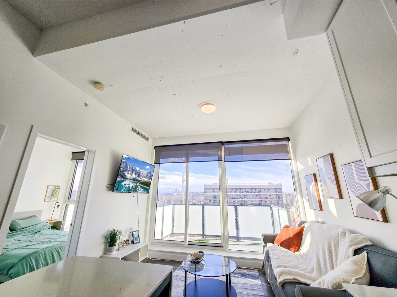 327 9a St Nw #910 - Photo 4 of 21