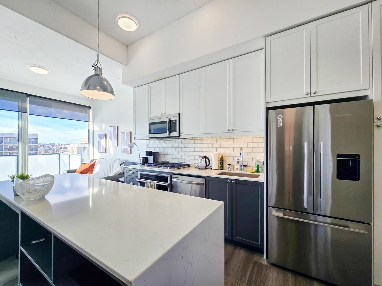 327 9a St Nw #910 - Photo 6 of 21