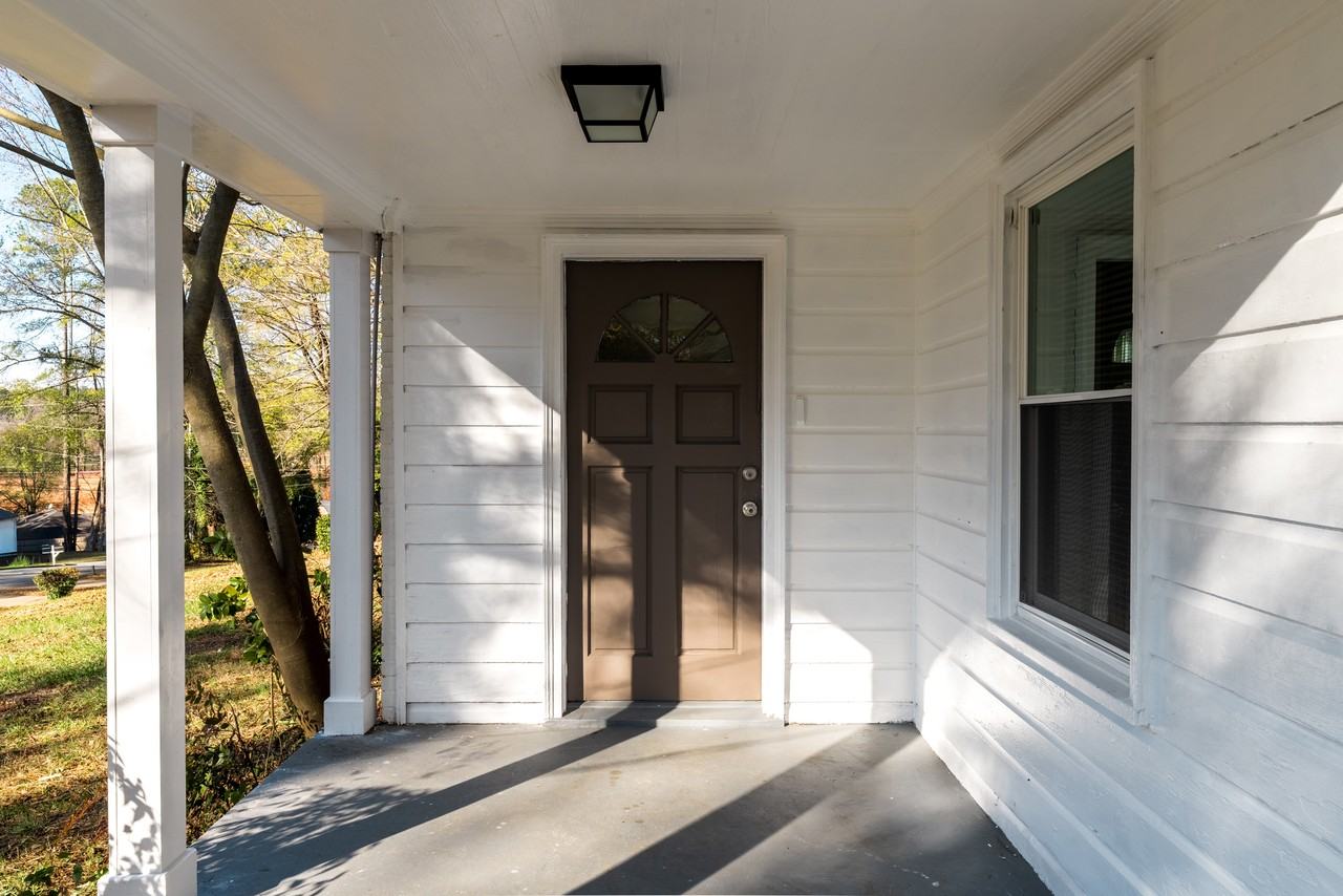 1850 Hillsdale Dr #1 - Photo 4 of 27