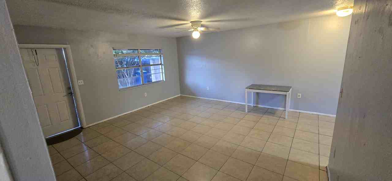 3903 7th Street East #3903 - Photo 3 of 32