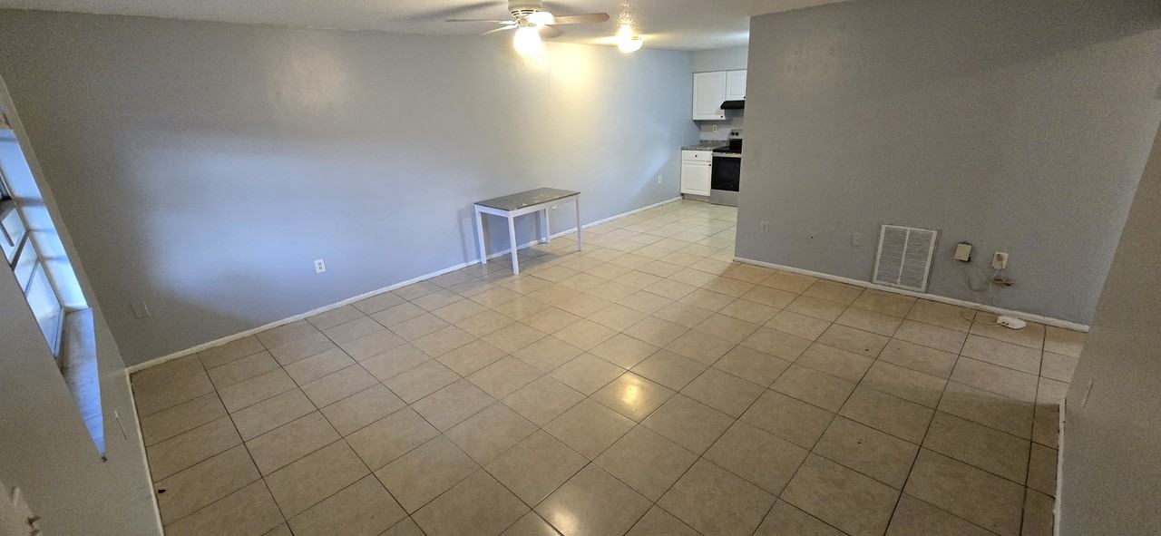 3903 7th Street East #3903 - Photo 4 of 32