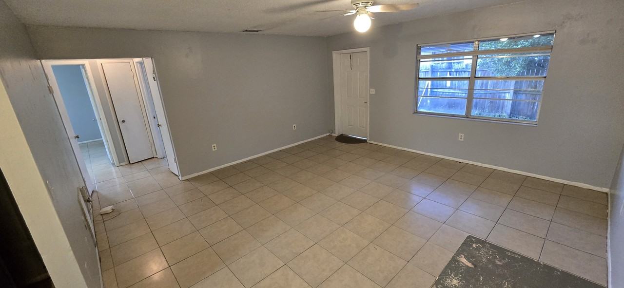 3903 7th Street East #3903 - Photo 5 of 32