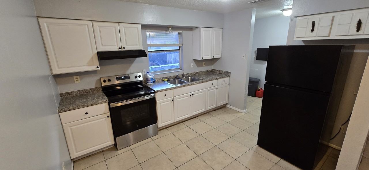 3903 7th Street East #3903 - Photo 6 of 32