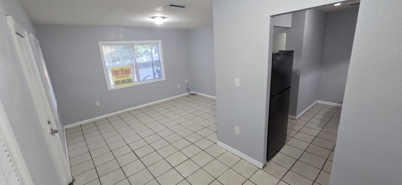 2022 11th Street West #2022 - Photo 5 of 20