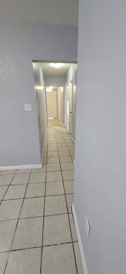 2022 11th Street West #2022 - Photo 7 of 20