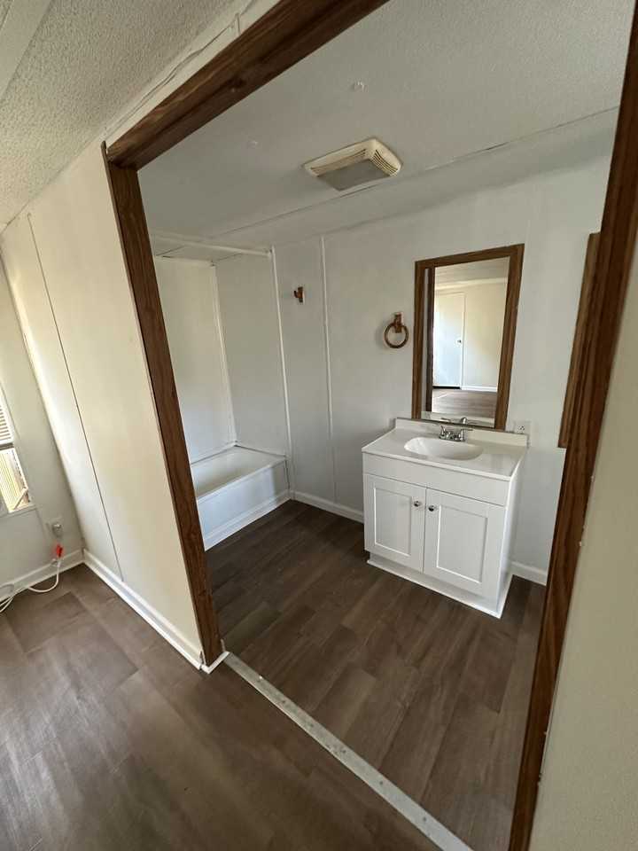 130 Dakota Dr - Photo 6 of 10