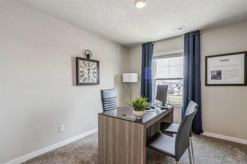 223 Northwest Charleston Lane #0 - Photo 4 of 15