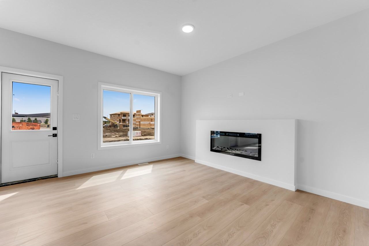 1 Edmonton Avenue #1 - Photo 2 of 11