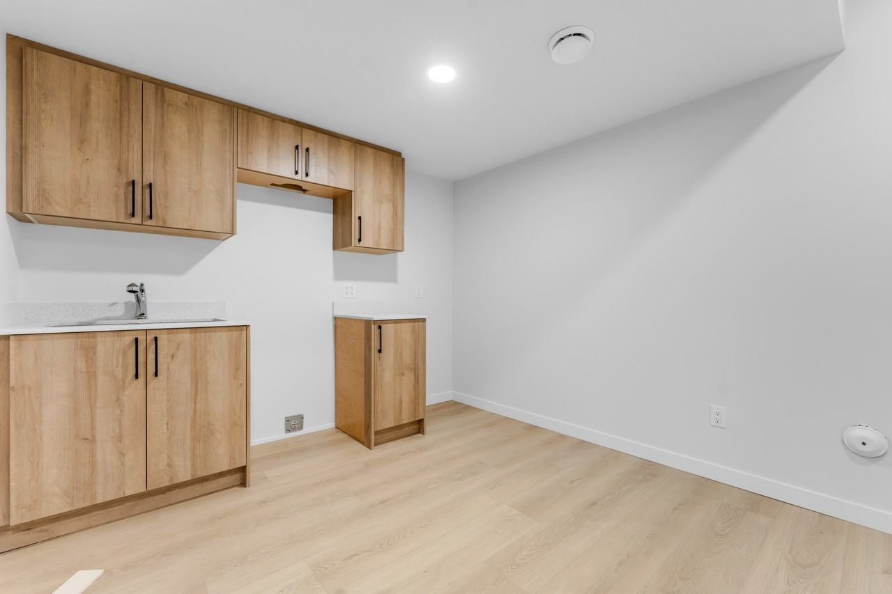 Edmonton Road #3 - Photo 4 of 5