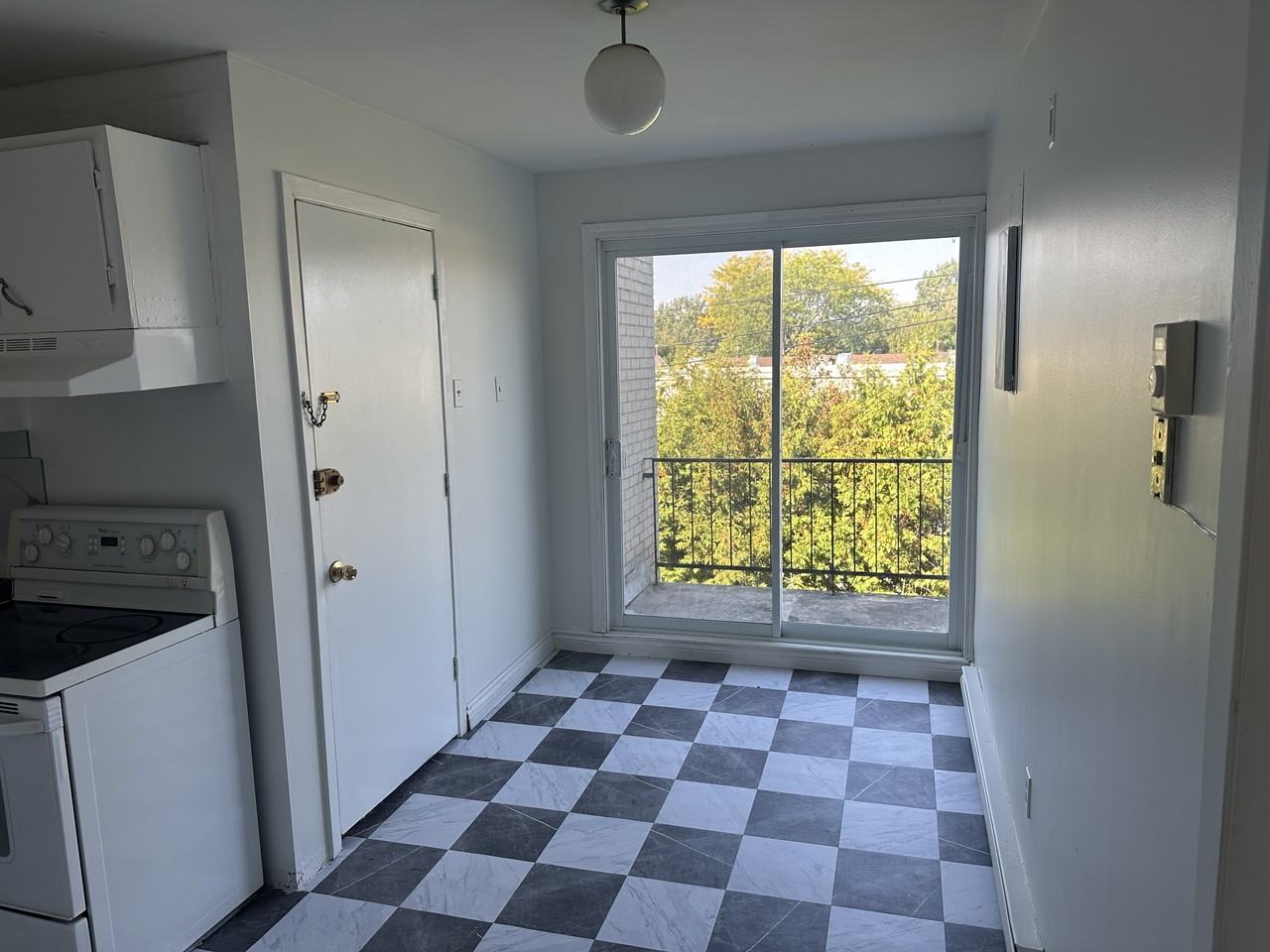 13059 Rue Duff #3 - Photo 3 of 17