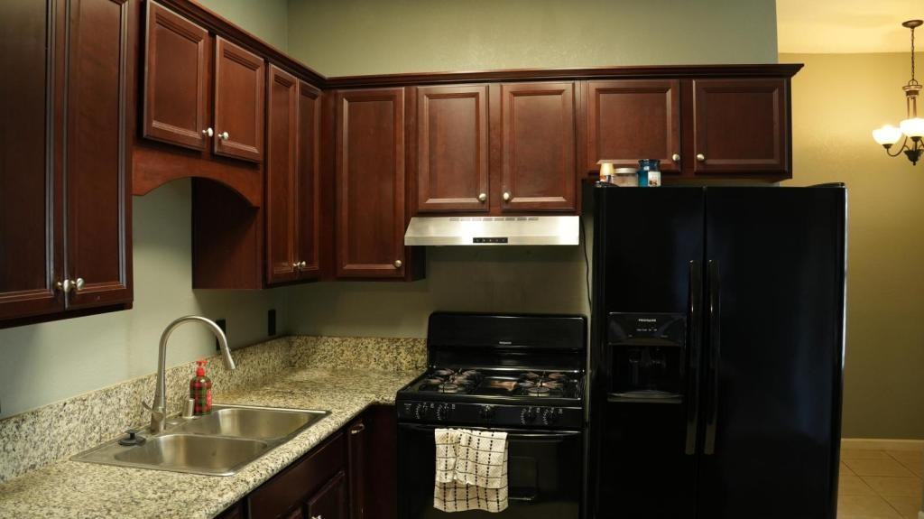 7607 Harmony Oaks Way - Photo 2 of 29