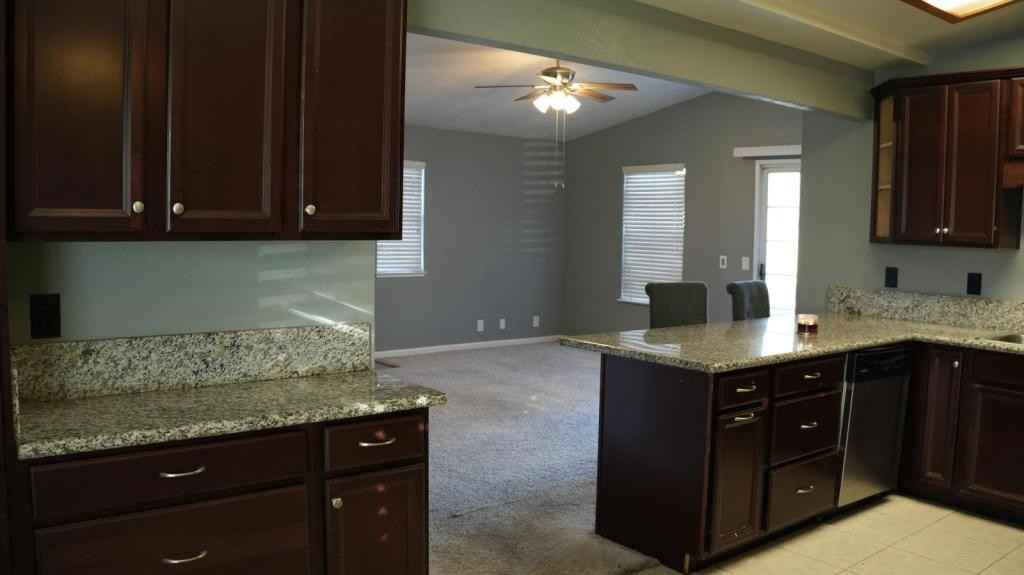 7607 Harmony Oaks Way - Photo 3 of 29