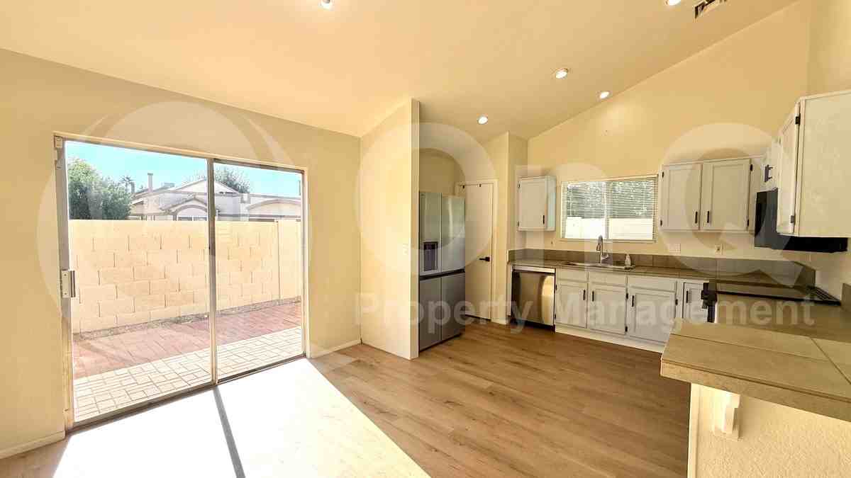 19230 North 5th Street - Photo 5 of 19