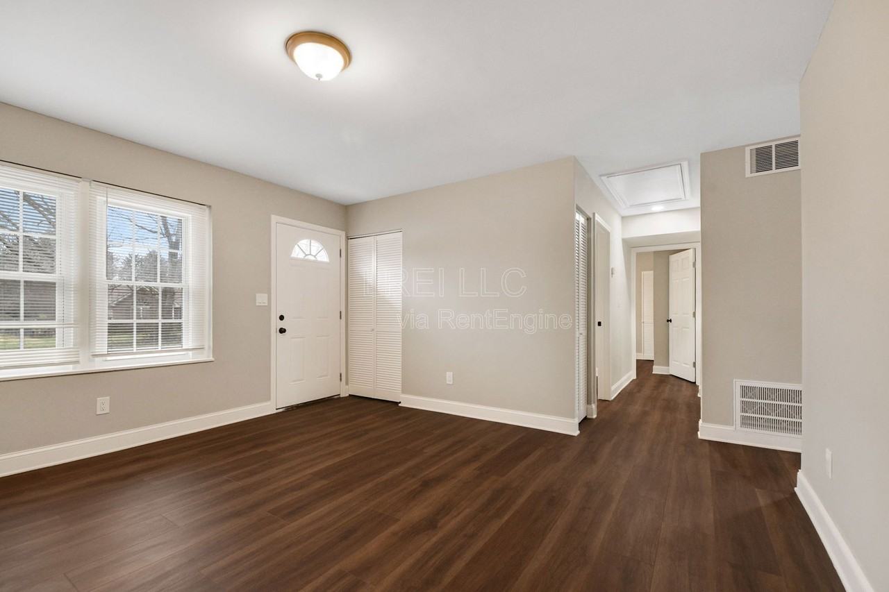 10501 Millers Lane - Photo 2 of 13