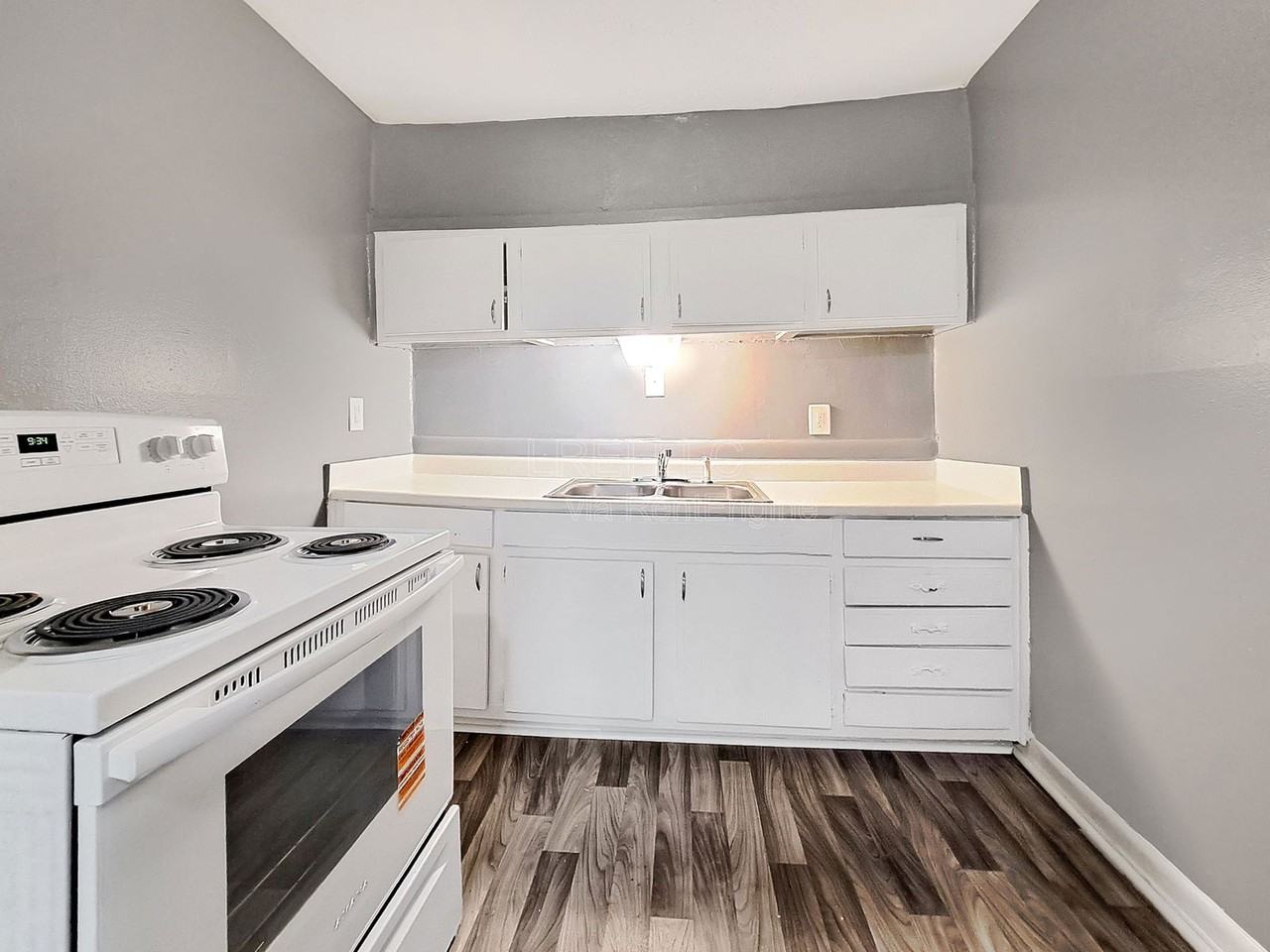 304 Poplar Level Court #304 - Photo 4 of 15