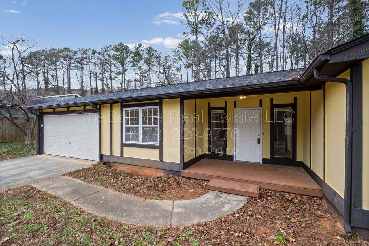 4149 Oak Ferry Drive Northeast - Photo 4 of 30