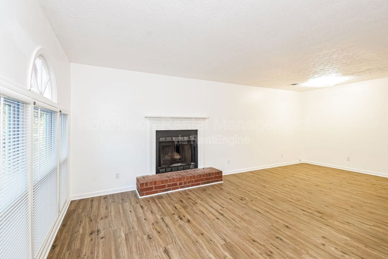 1301 Sweet Pine Drive - Photo 5 of 26