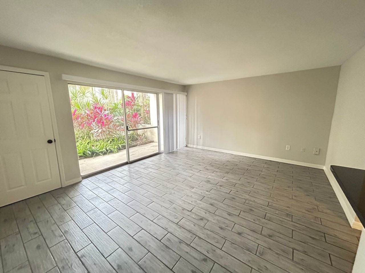 608 Orange Drive #181 - Photo 4 of 14