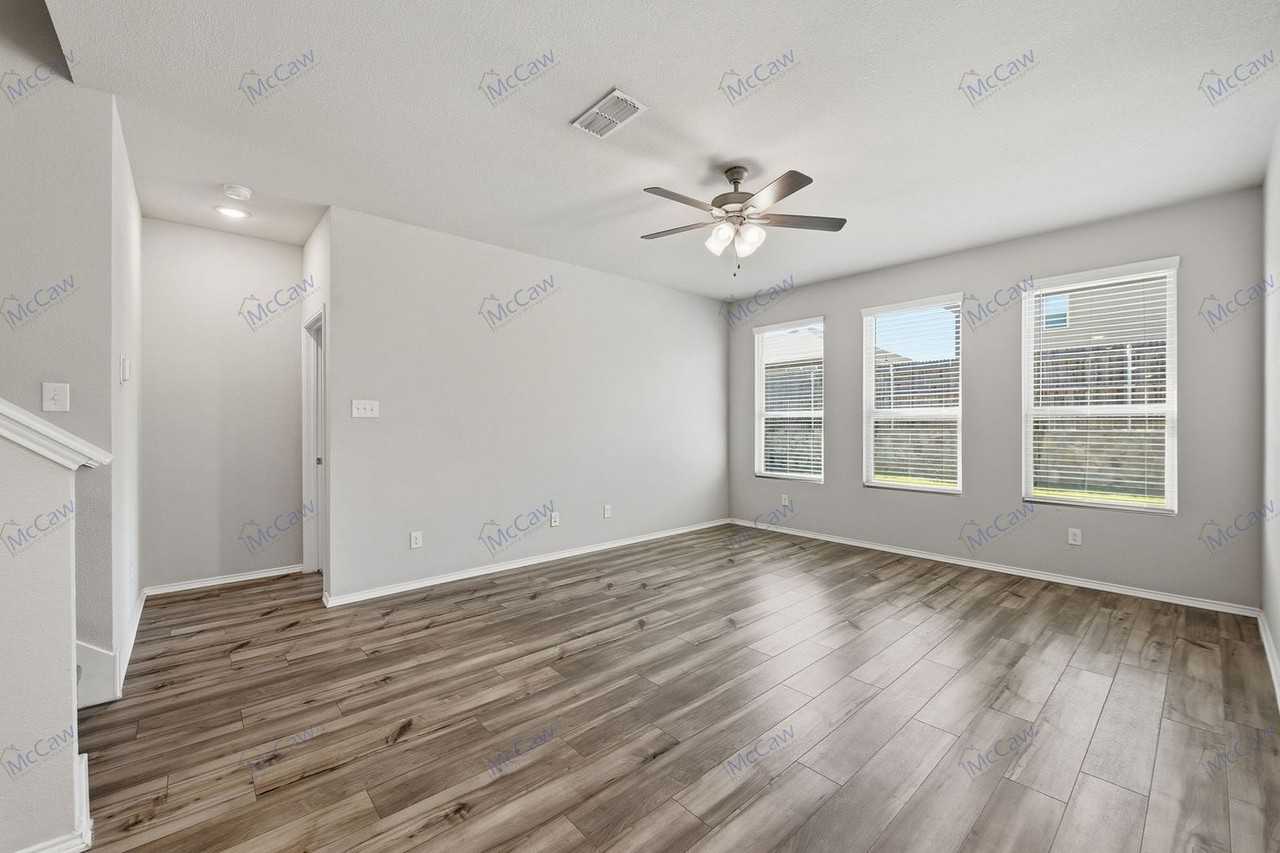 8005 Gangway Drive - Photo 4 of 25