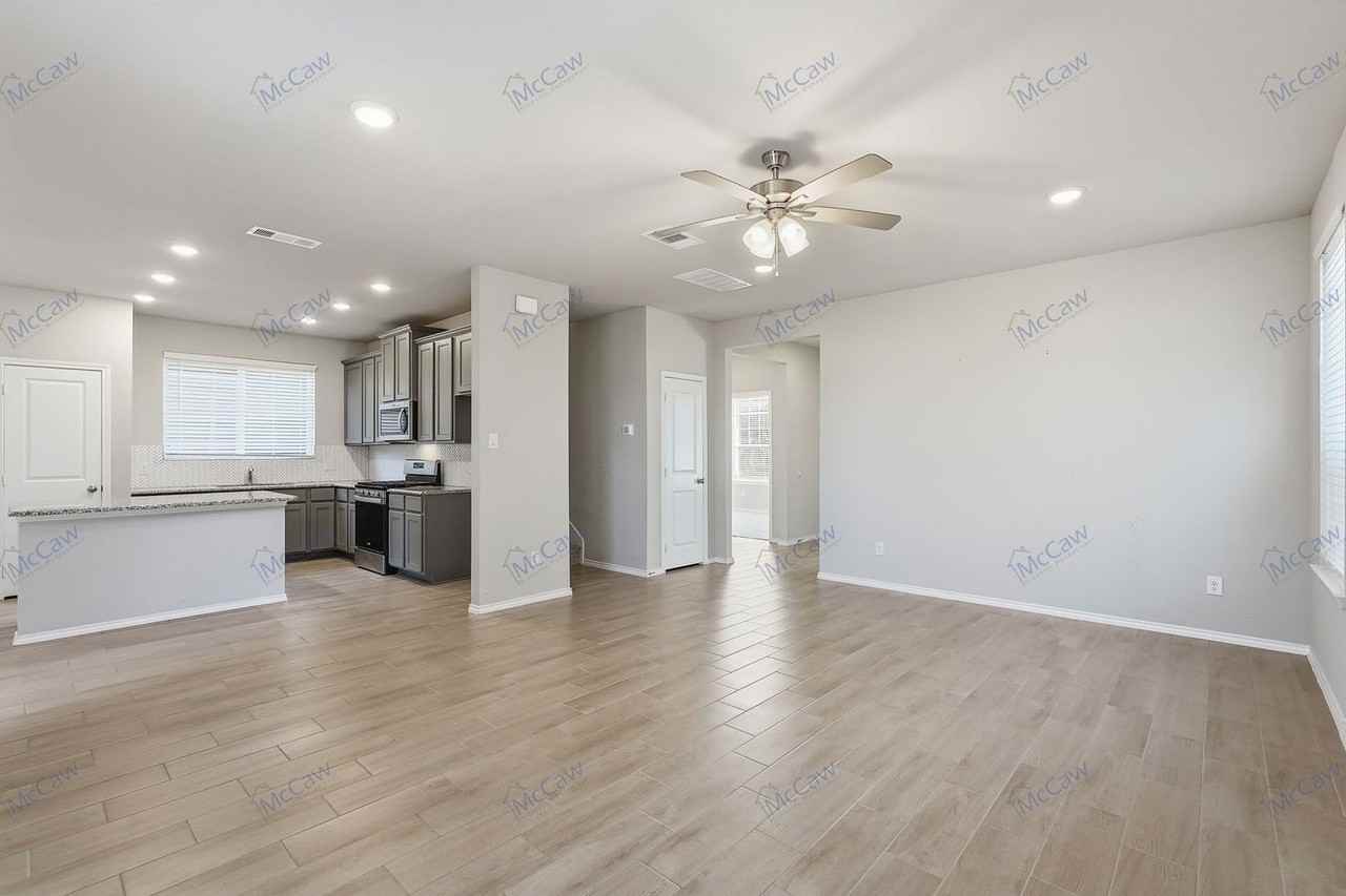 7041 Helena Hill - Photo 3 of 24