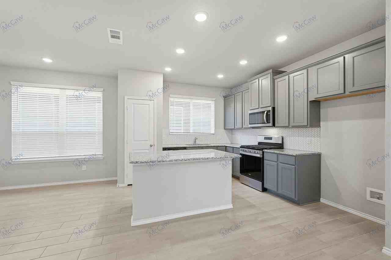 7041 Helena Hill - Photo 6 of 24