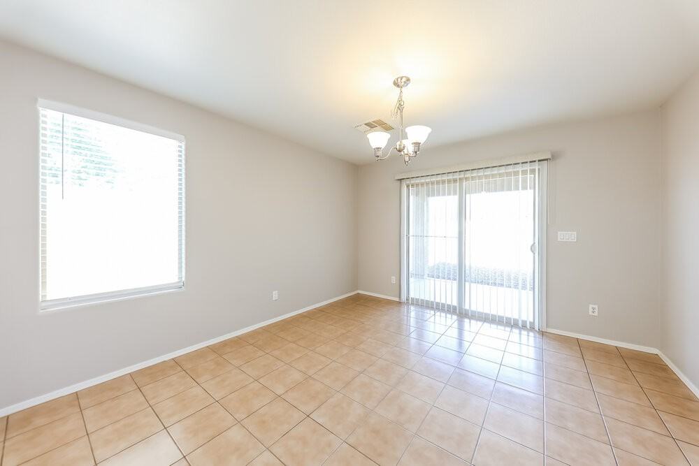 17746 W Red Bird Rd - Photo 5 of 16