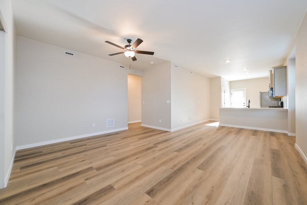 18338 E 93rd Pl - Photo 3 of 16