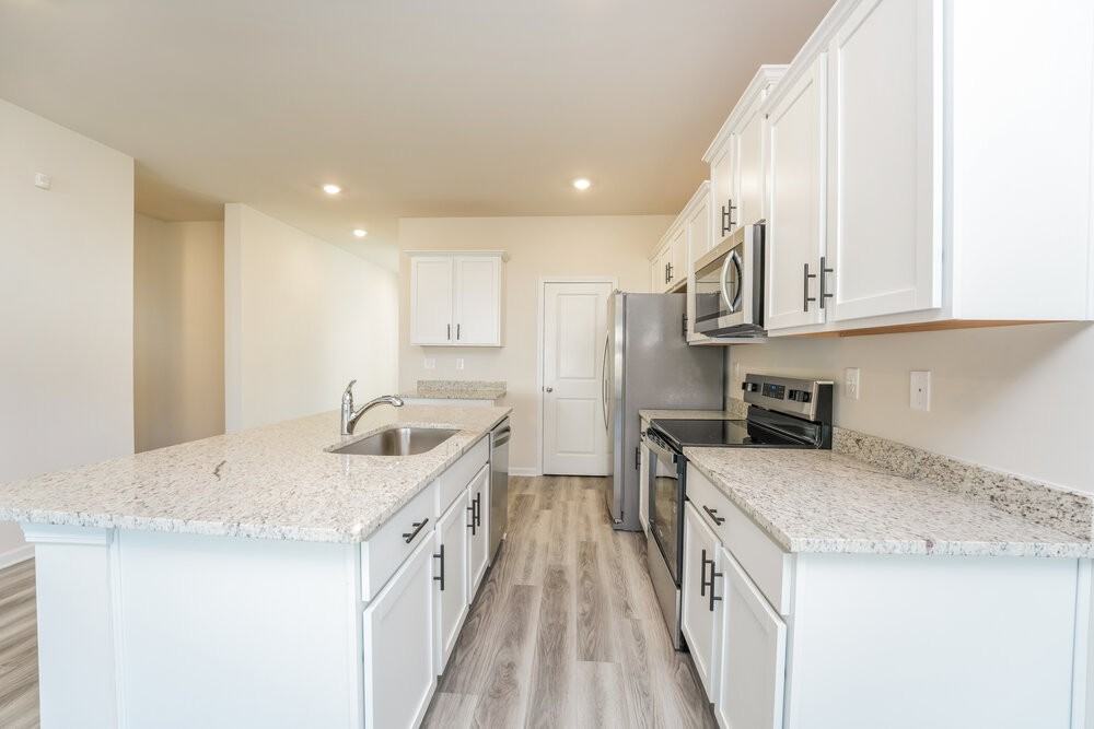 317 Limestone Cir - Photo 7 of 17