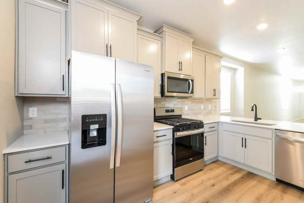 9404 Yampa St - Photo 7 of 16