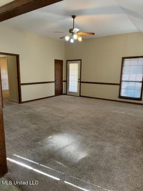 300 Mockingbird Ln - Photo 3 of 11