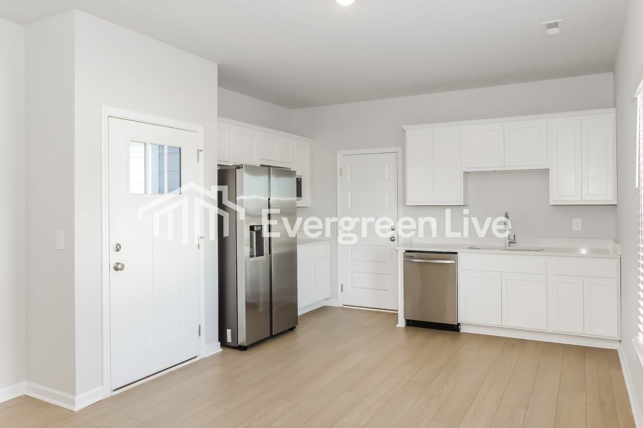 115 Ashby Pond Dr - Photo 5 of 15